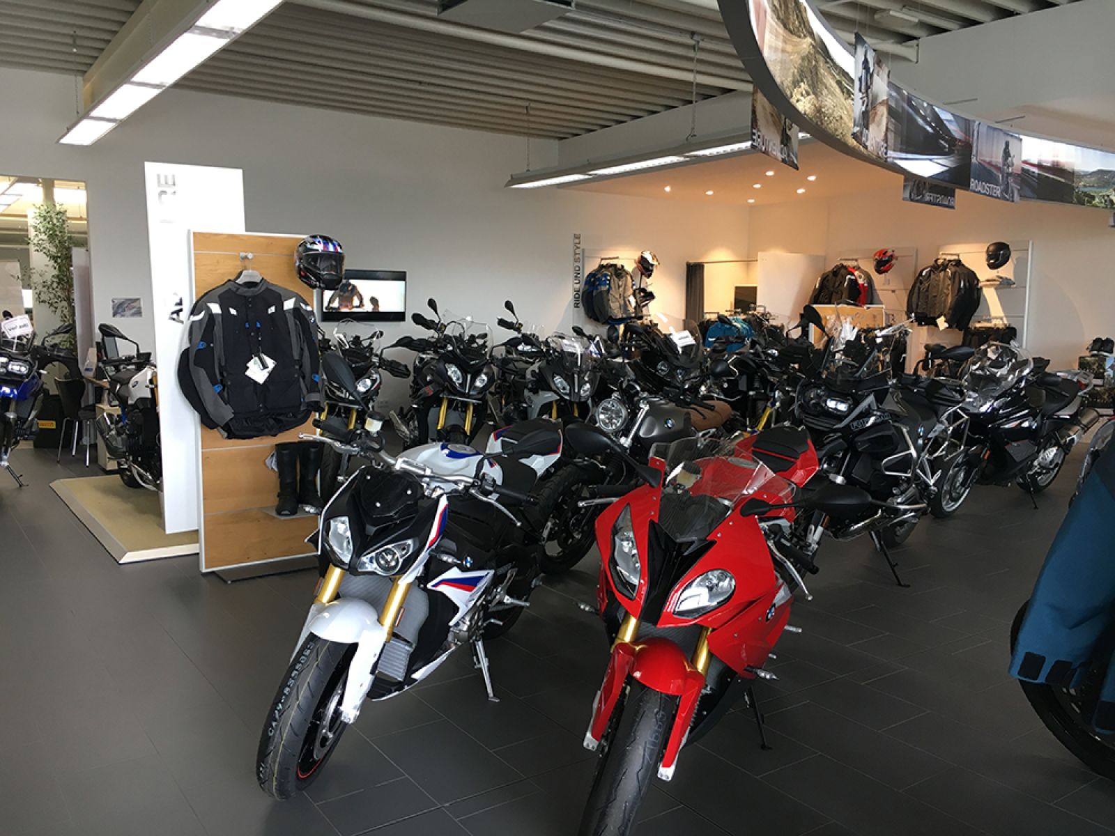 BMW Motorrad Erfurt | Cloppenburg Gruppe